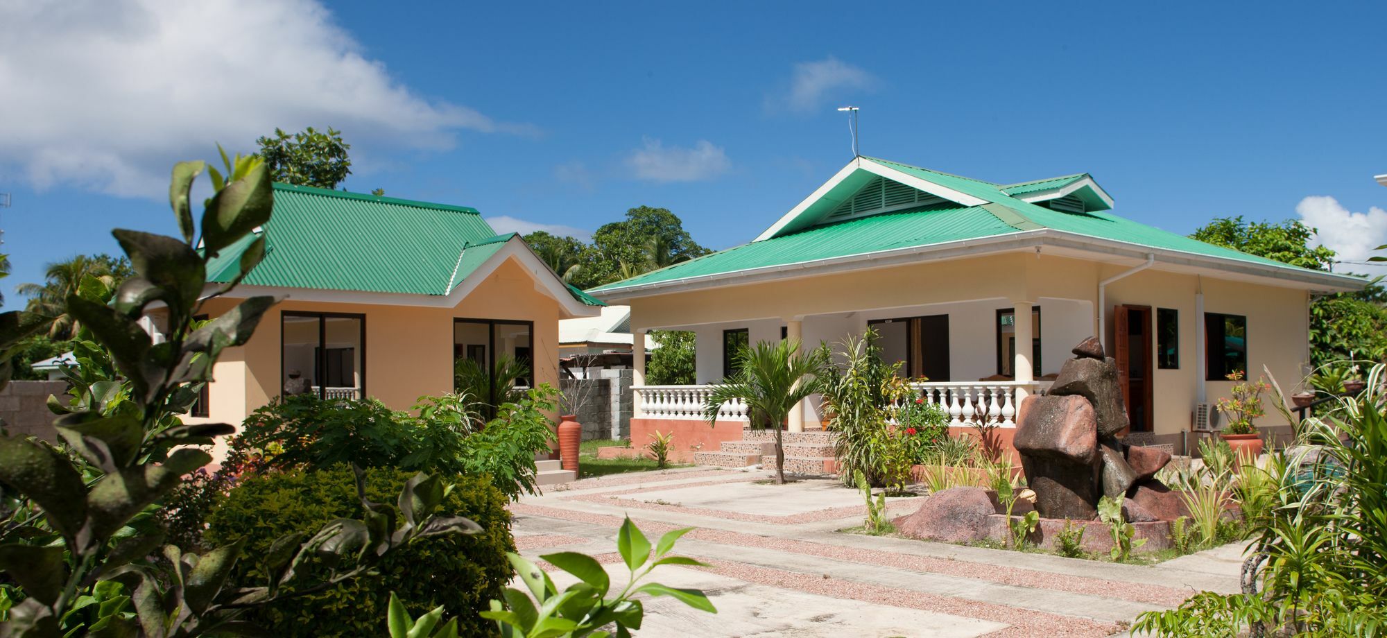 Orchid Self Catering Apartment La Digue Exterior foto